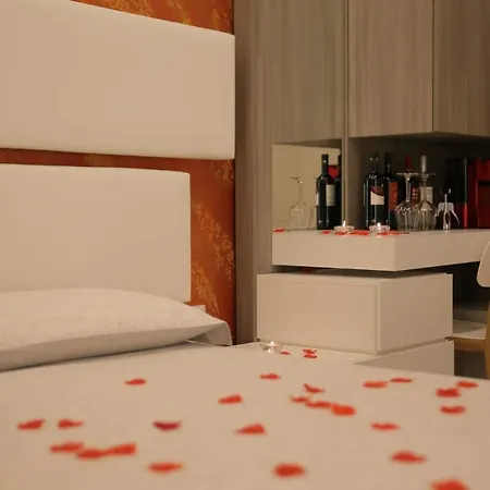 Luxury Coccolhouse * סן צ'זריו די לצ'ה