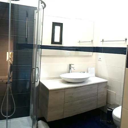 Luxury Coccolhouse לינה וארוחת בוקר
