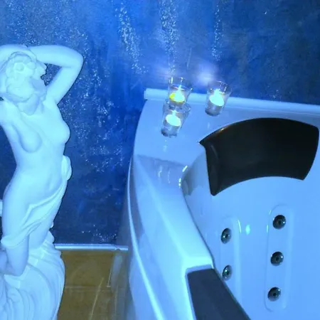 Luxury Coccolhouse לינה וארוחת בוקר *