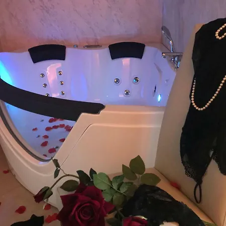 Luxury Coccolhouse סן צ'זריו די לצ'ה
