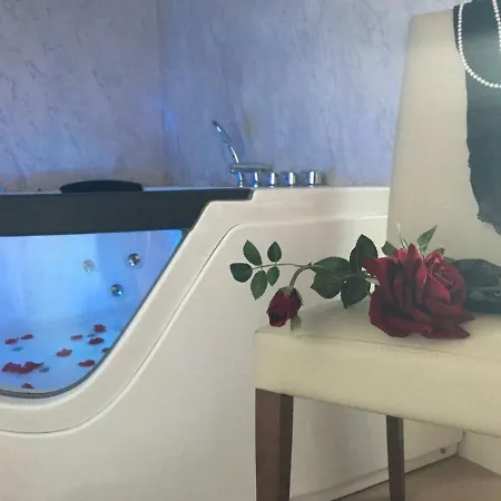 Luxury Coccolhouse סן צ'זריו די לצ'ה