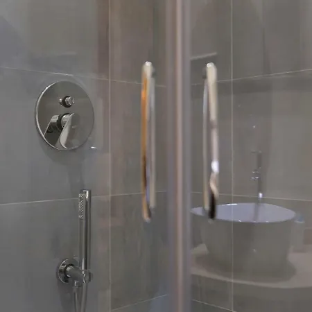 לינה וארוחת בוקר Luxury Coccolhouse *