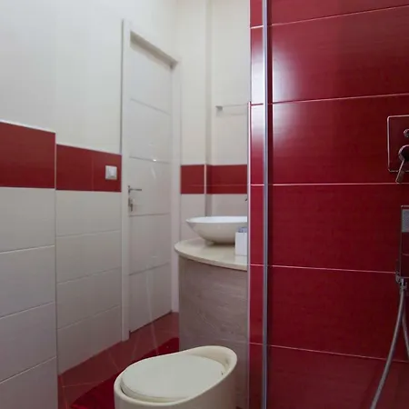 Luxury Coccolhouse סן צ'זריו די לצ'ה
