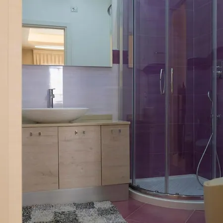 לינה וארוחת בוקר Luxury Coccolhouse *